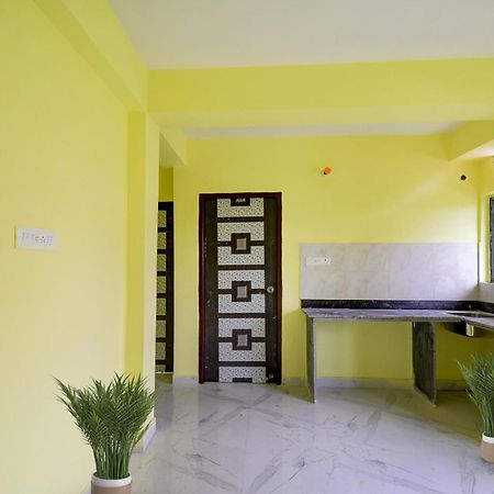 Super Hotel O 4 Friends Калькутта Экстерьер фото