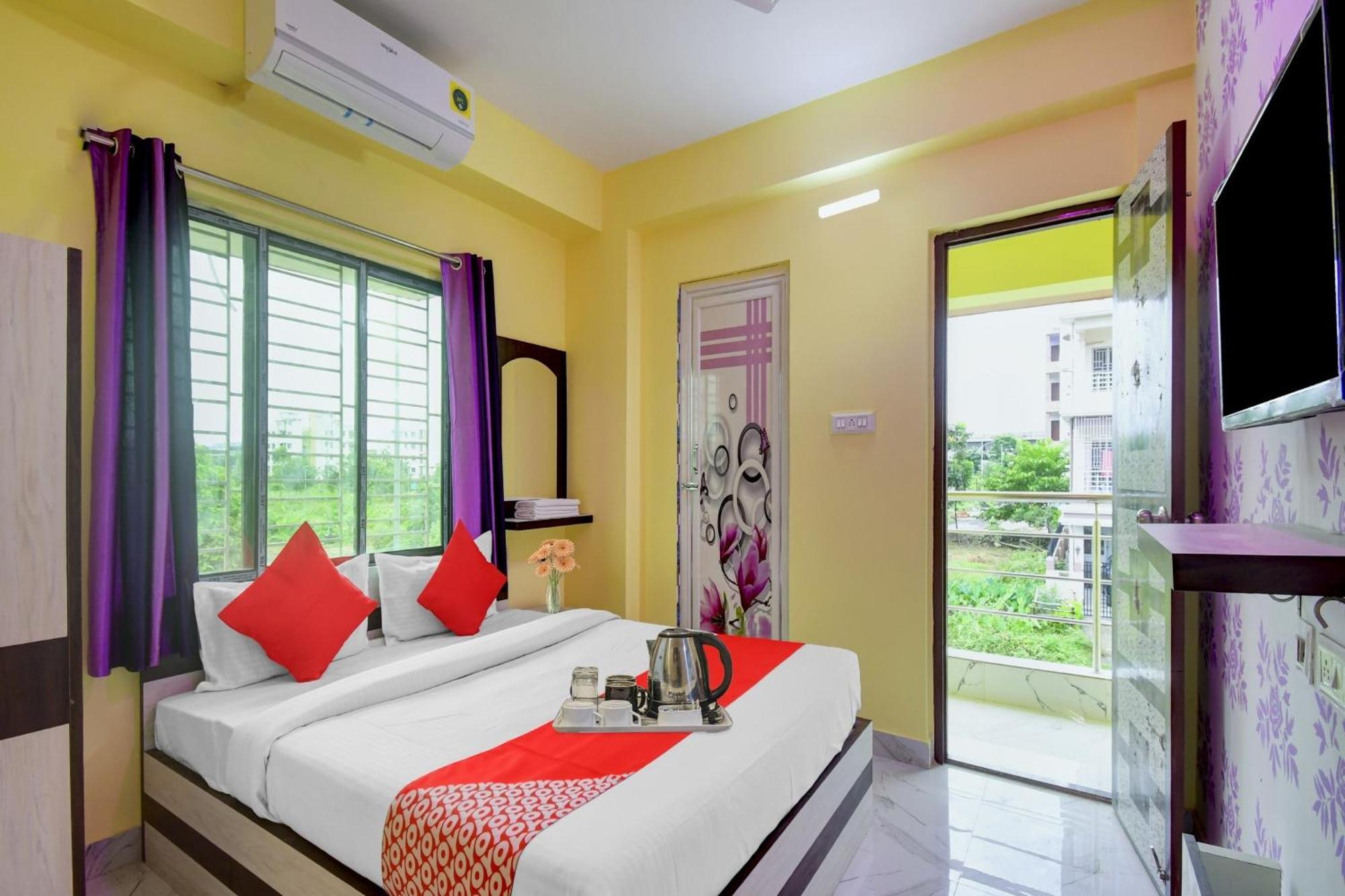 Super Hotel O 4 Friends Калькутта Экстерьер фото
