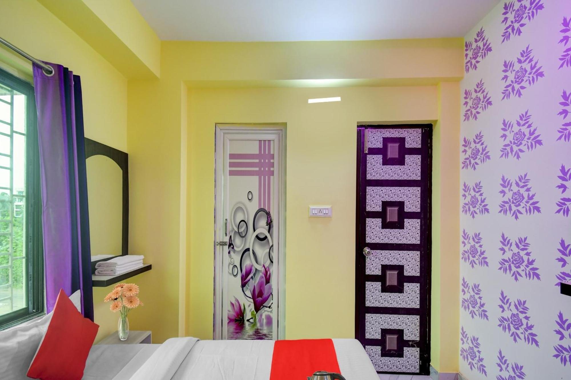 Super Hotel O 4 Friends Калькутта Экстерьер фото